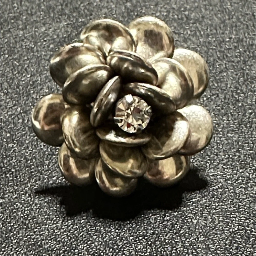 Joan Rivers Silver-Tone Multi-petal Flower Vintage Ring